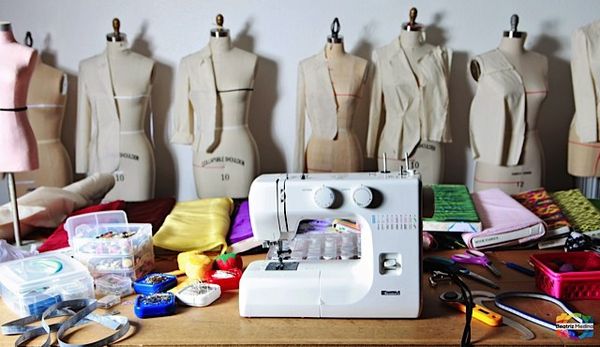 11 Signs You Go To Fashion School