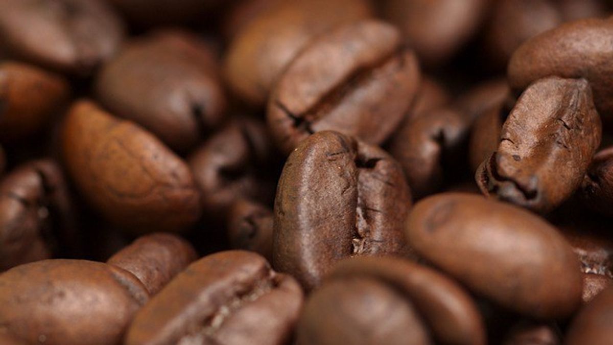 16 Signs You're An Avid Coffee Drinker