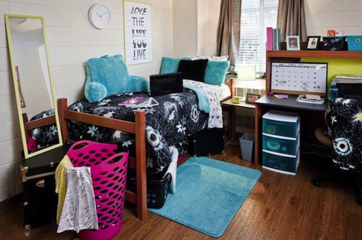 40 Must Haves for Incoming College Students
