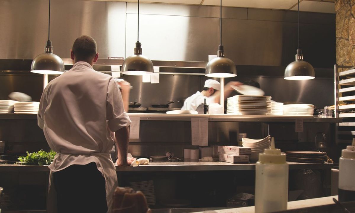 13 Reasons Why Everyone Should Work In A Restaurant