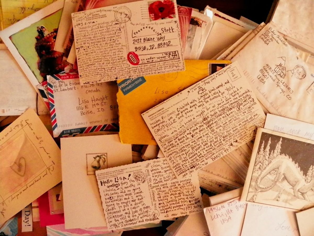 Why Handwritten Letters Should Still Be a Thing