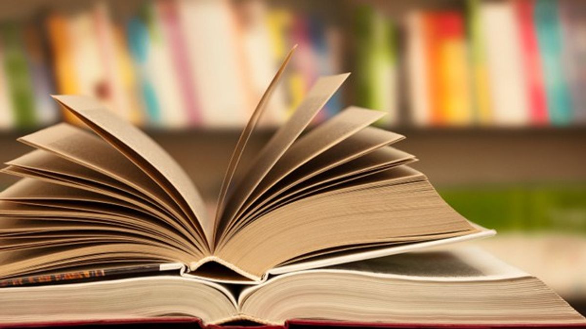 10 Books To Give You A Different Perspective