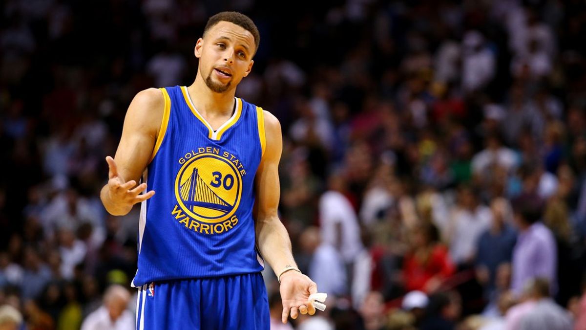 11 Plays That Prove Steph Curry Isn't Human