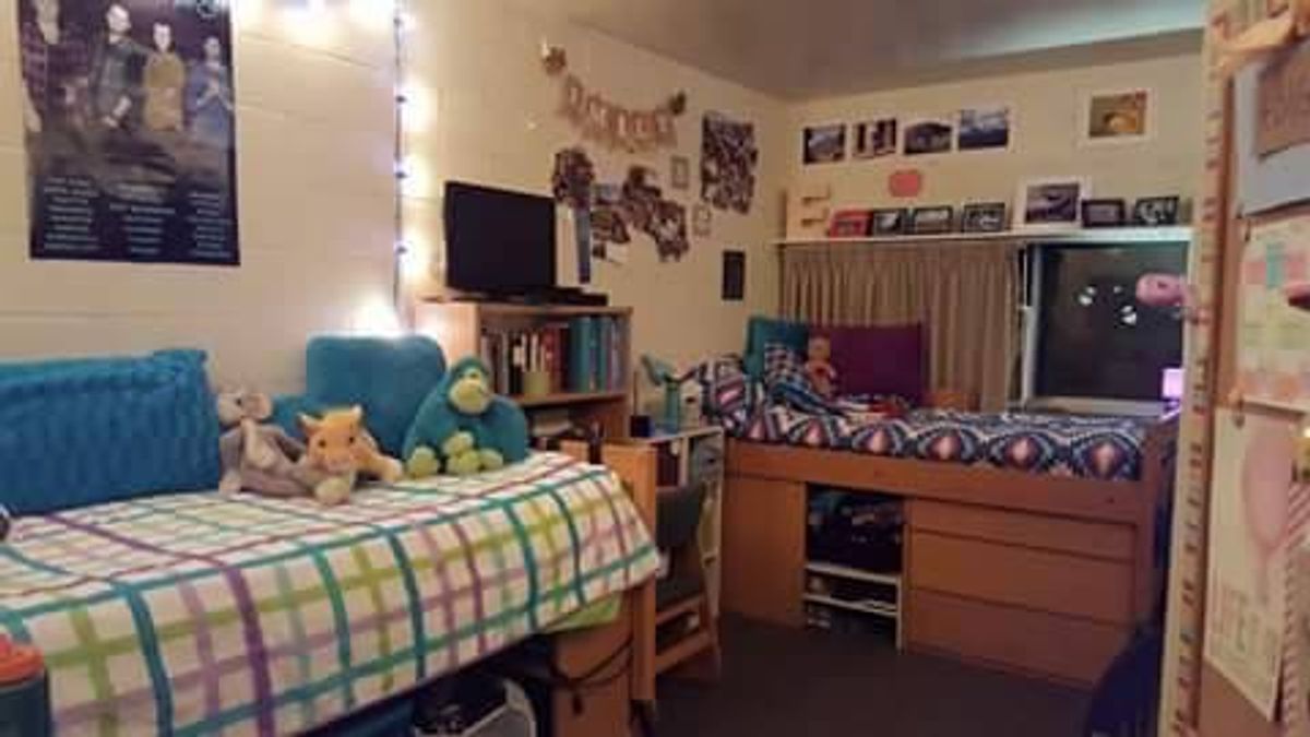 Dorm Sweet Dorm: Tips For Rearranging Your Room