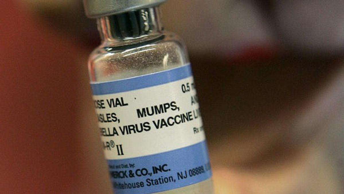 What You Should Know About the Mumps Outbreak Sweeping Across College Campuses