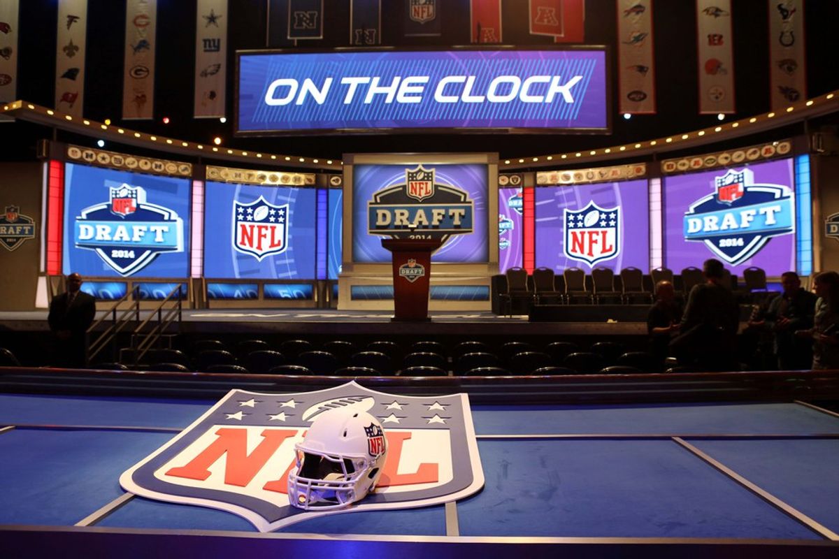27 Thoughts We All Have While Watching The Draft