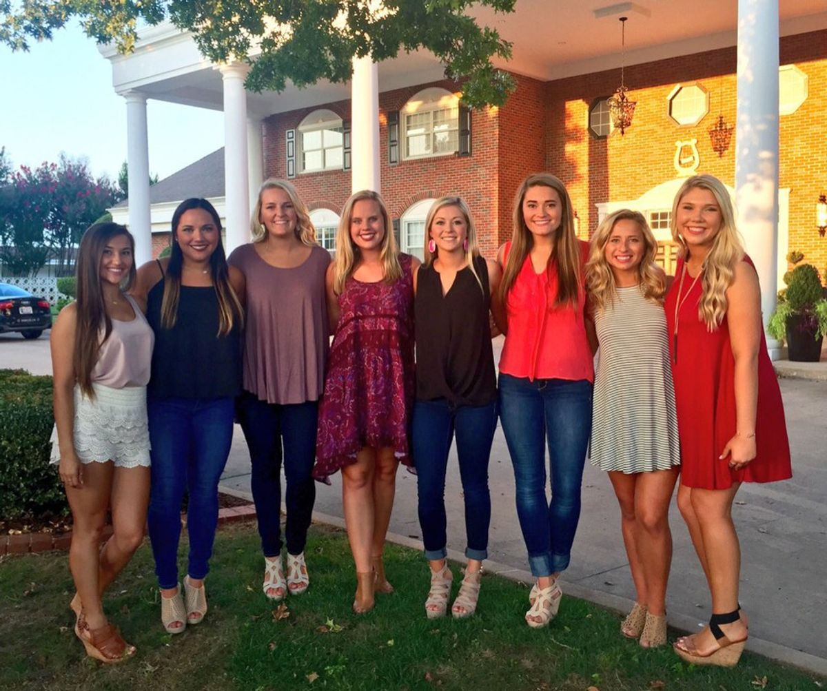 32 Thoughts You've Had While Living In Your Sorority House