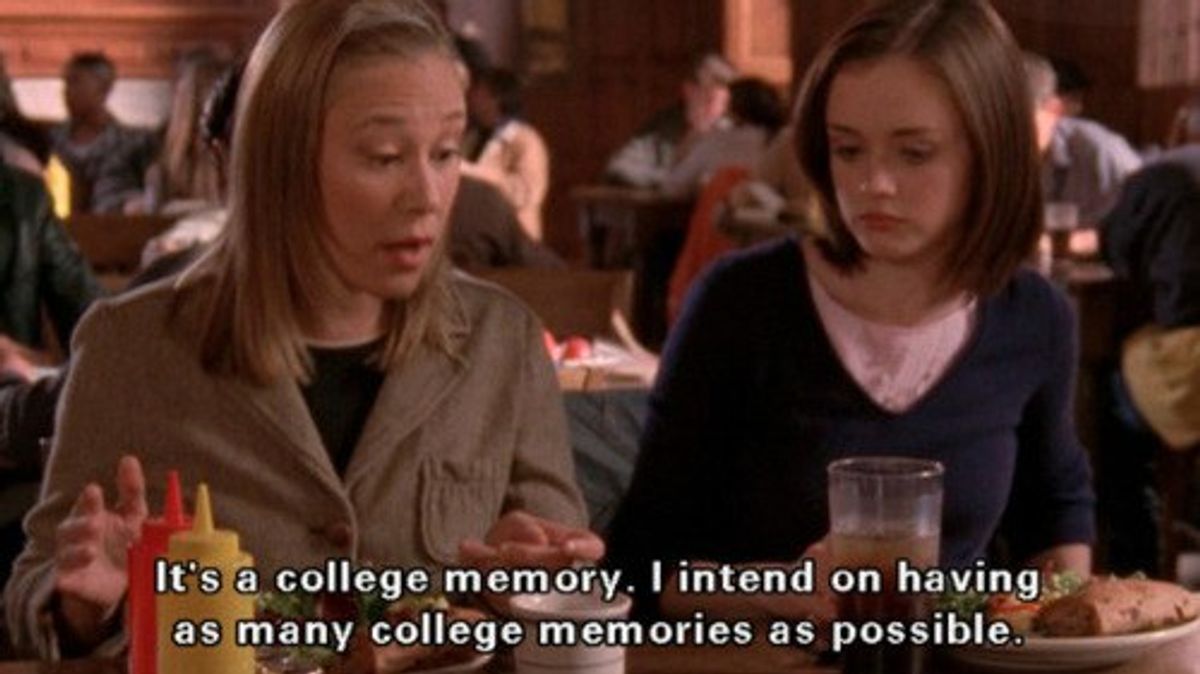Moving Out Of Your Dorm, As Told By 'Gilmore Girls'