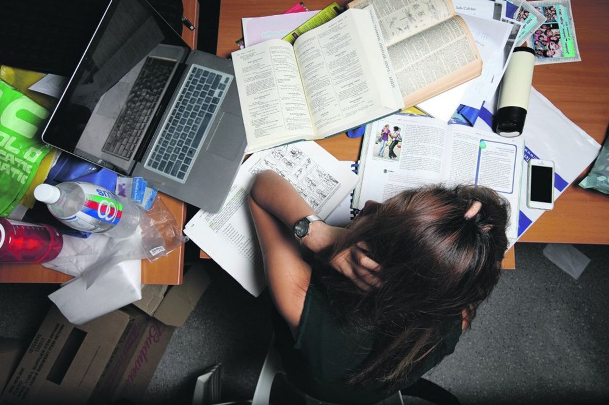 5 Thoughts Students All Share During Finals