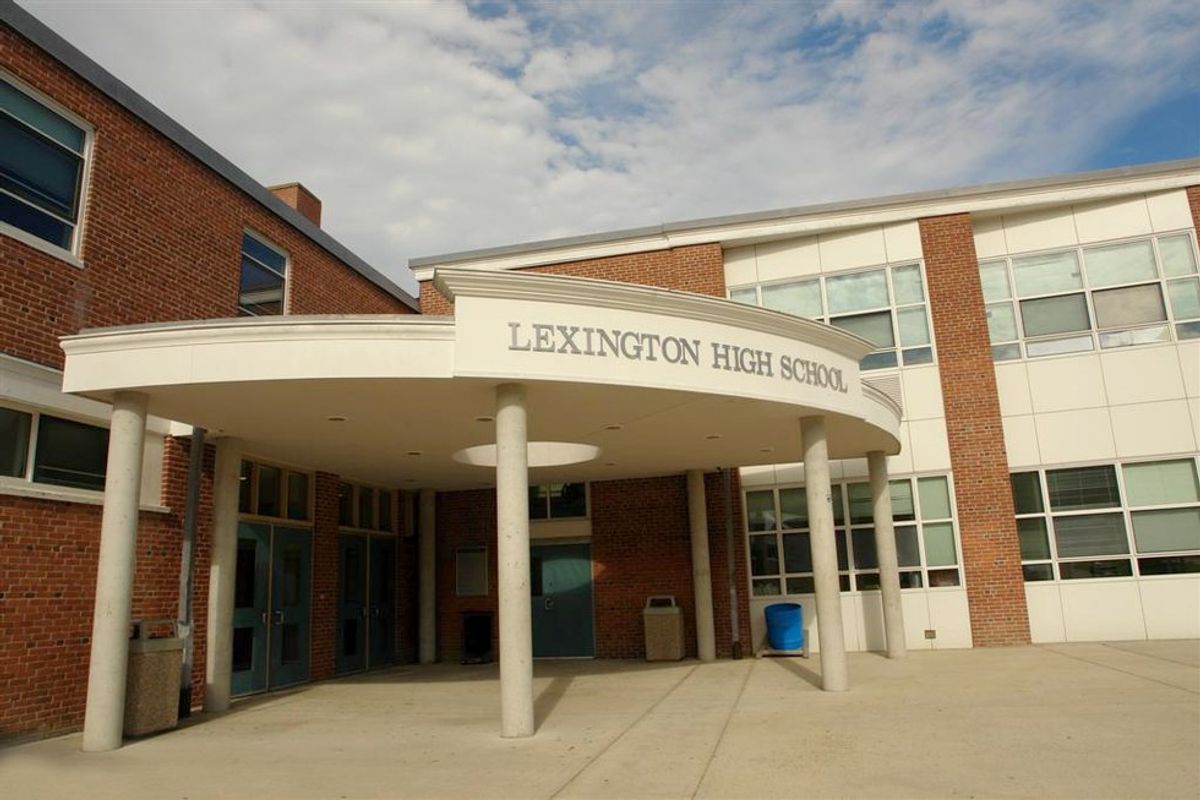 13 Signs You Went To Lexington High School