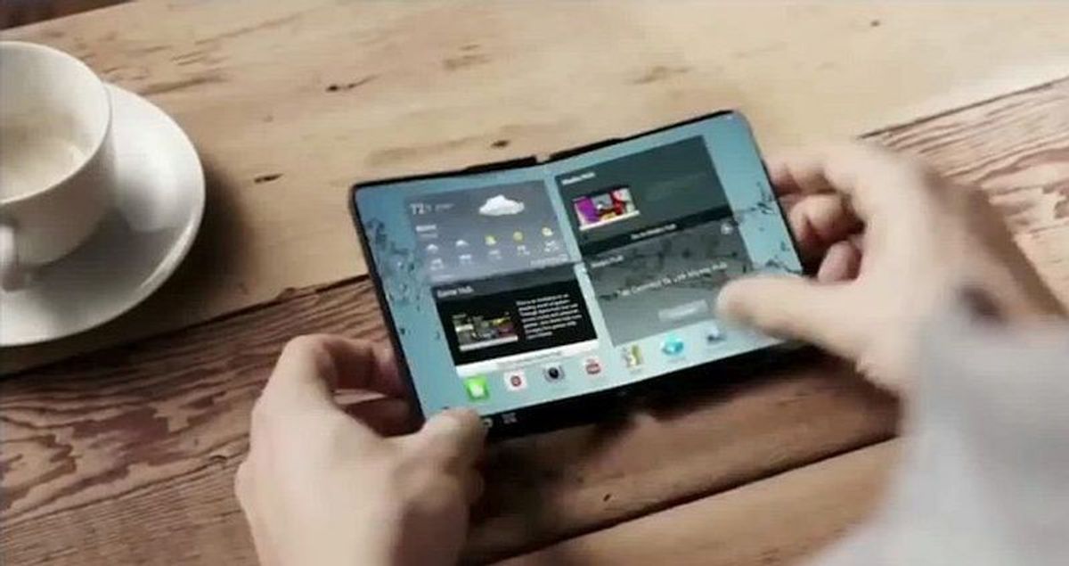 New Foldable Smartphone Rumored For 2017