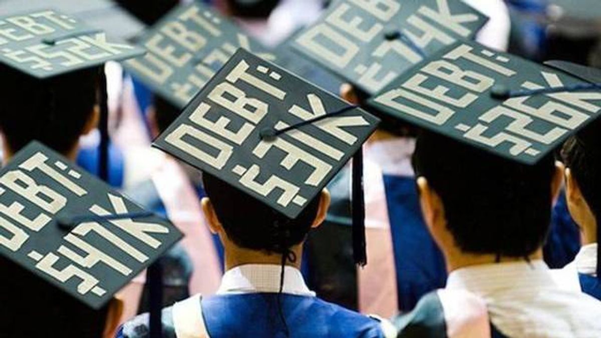 The Importance Of Lowering College Tuition Through Millennials' Eyes