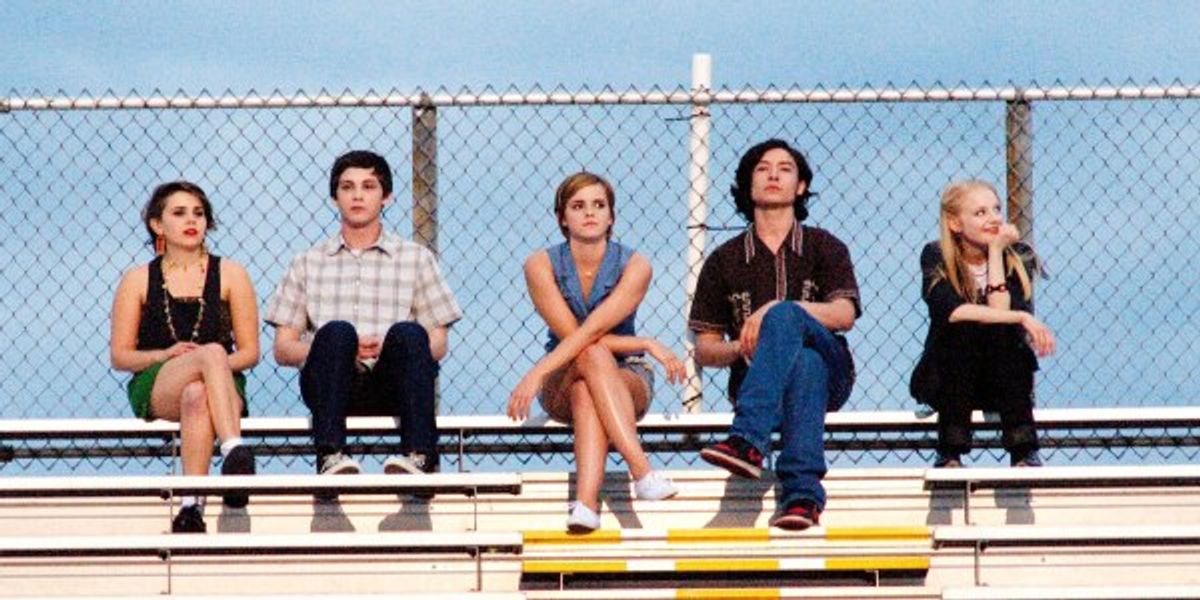 Why Everyone Should Read "The Perks of Being a Wallflower"