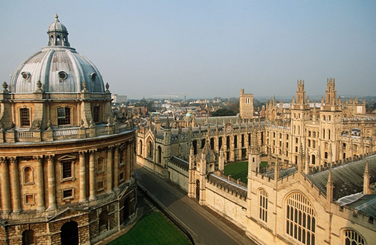 Oxford: The City Of Walls