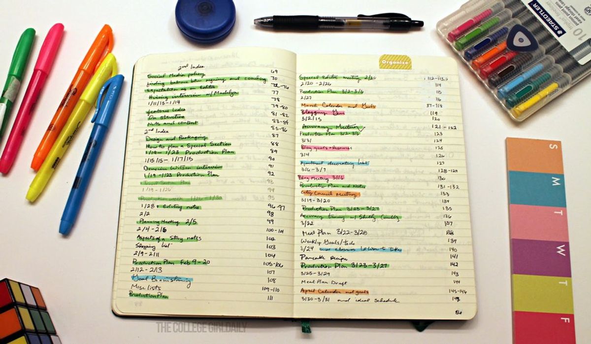 Tips and Tricks for Staying Organized in College