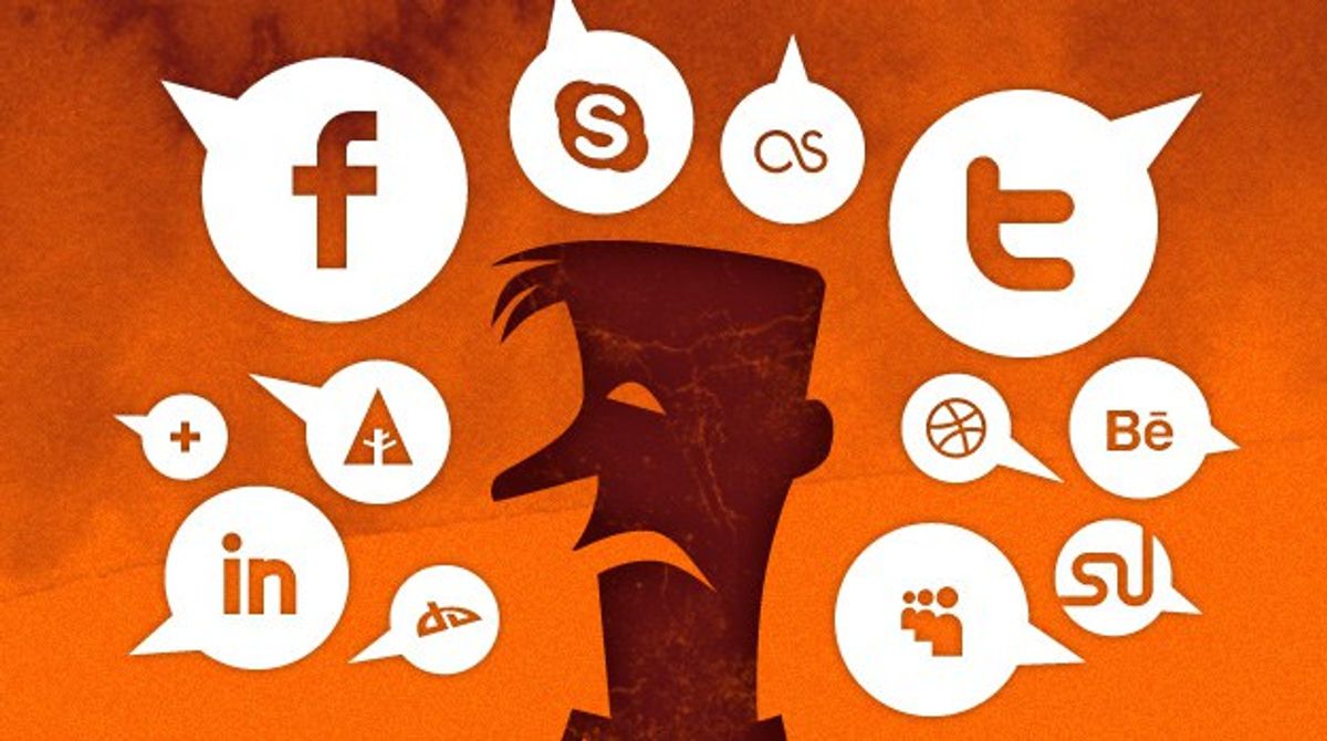 5 Ways Social Media Destroys Our Lives