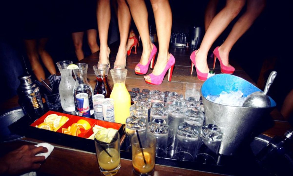 Do's And Don'ts For A Night Out With The Girls