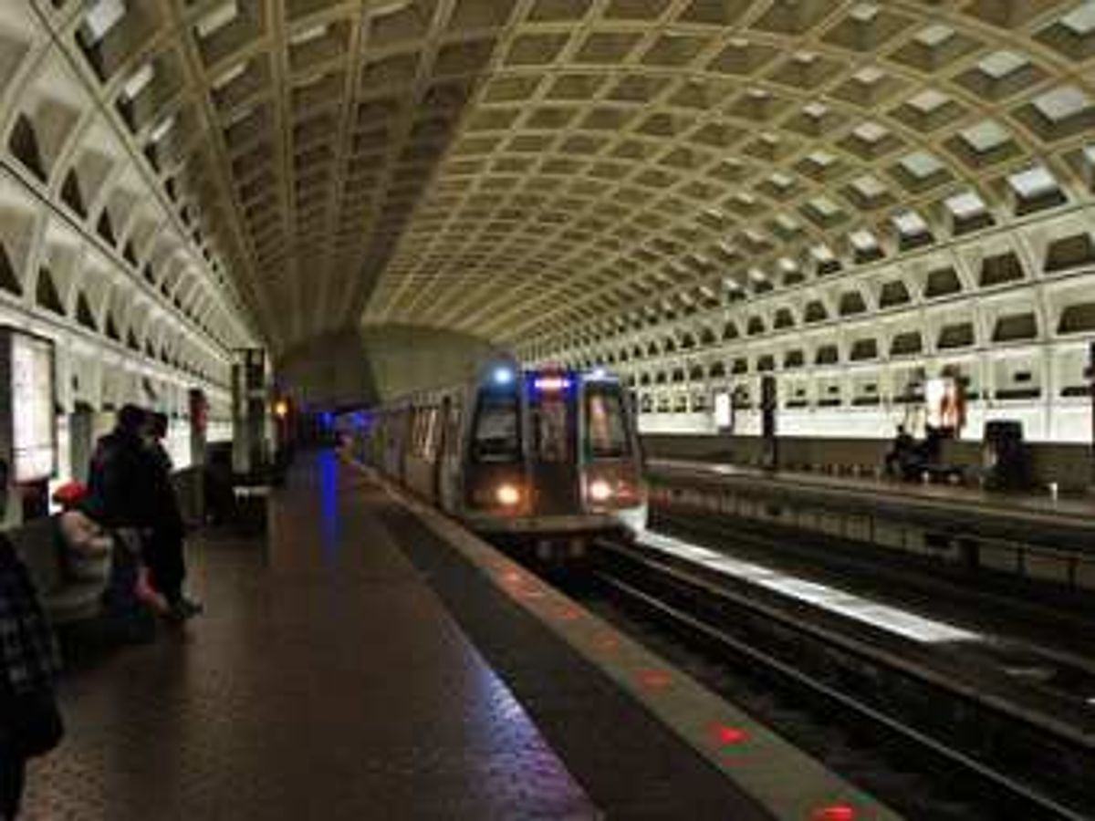 36 Thoughts You May Have While Taking the Metro