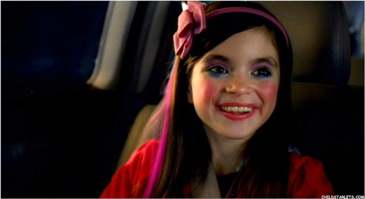 Makeup Mistakes We've All Made As Little Girls