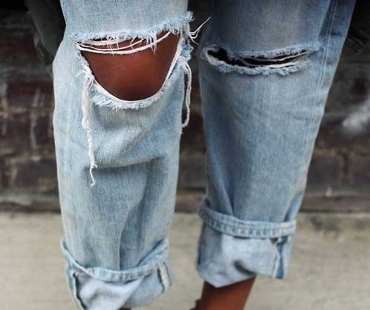 5 Signs You’ve Fallen in Love… With A Pair of Jeans