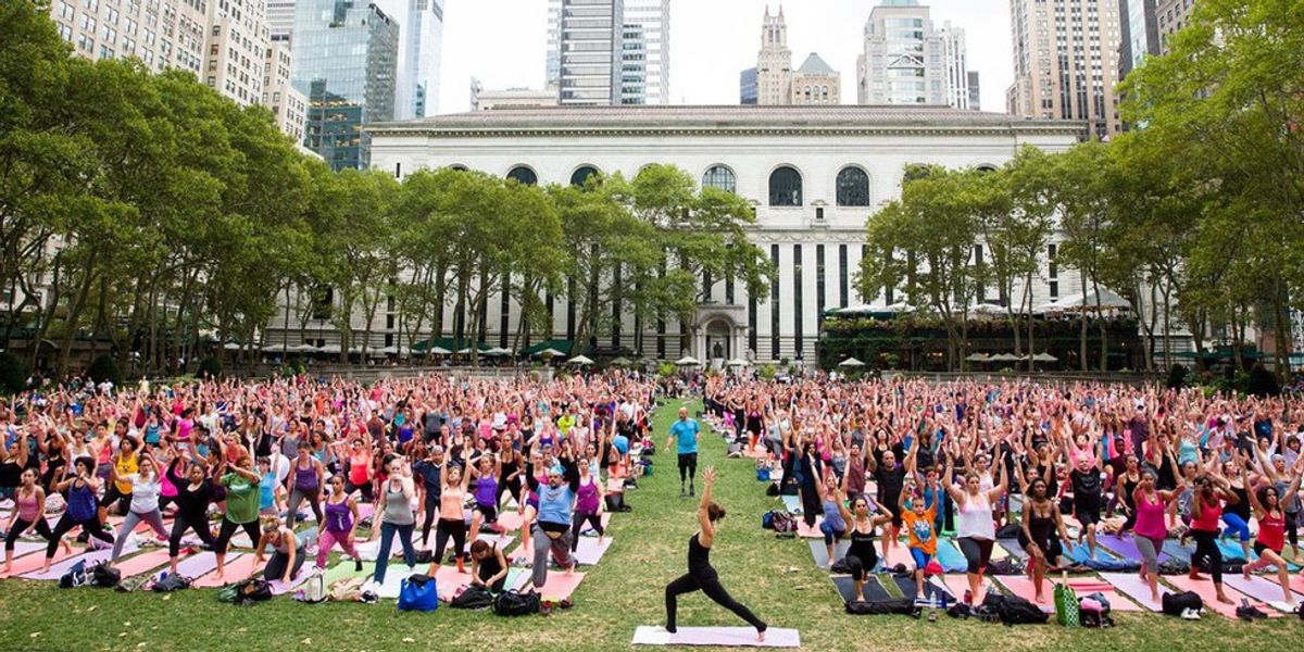 Yoga In The Middle Of NYC: How Yoga Unites