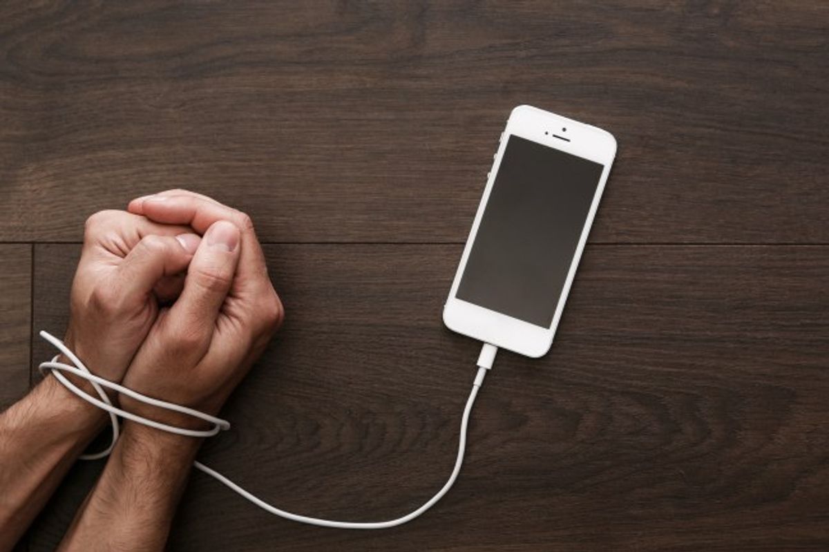 How To Break Up With Your Phone: Tips To Live In The Moment