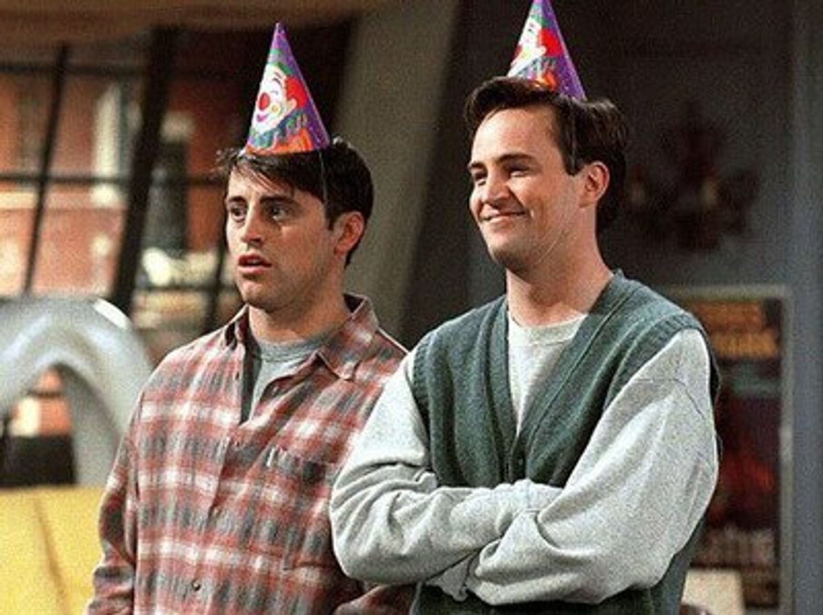 15 Reasons To Live With An Older Housemate