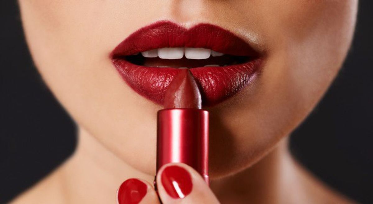 11 Reasons To Wear That Bold Lipstick