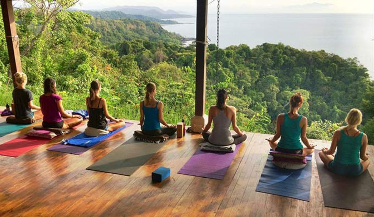 10 Reasons Why You Need to Go On a Yoga Retreat