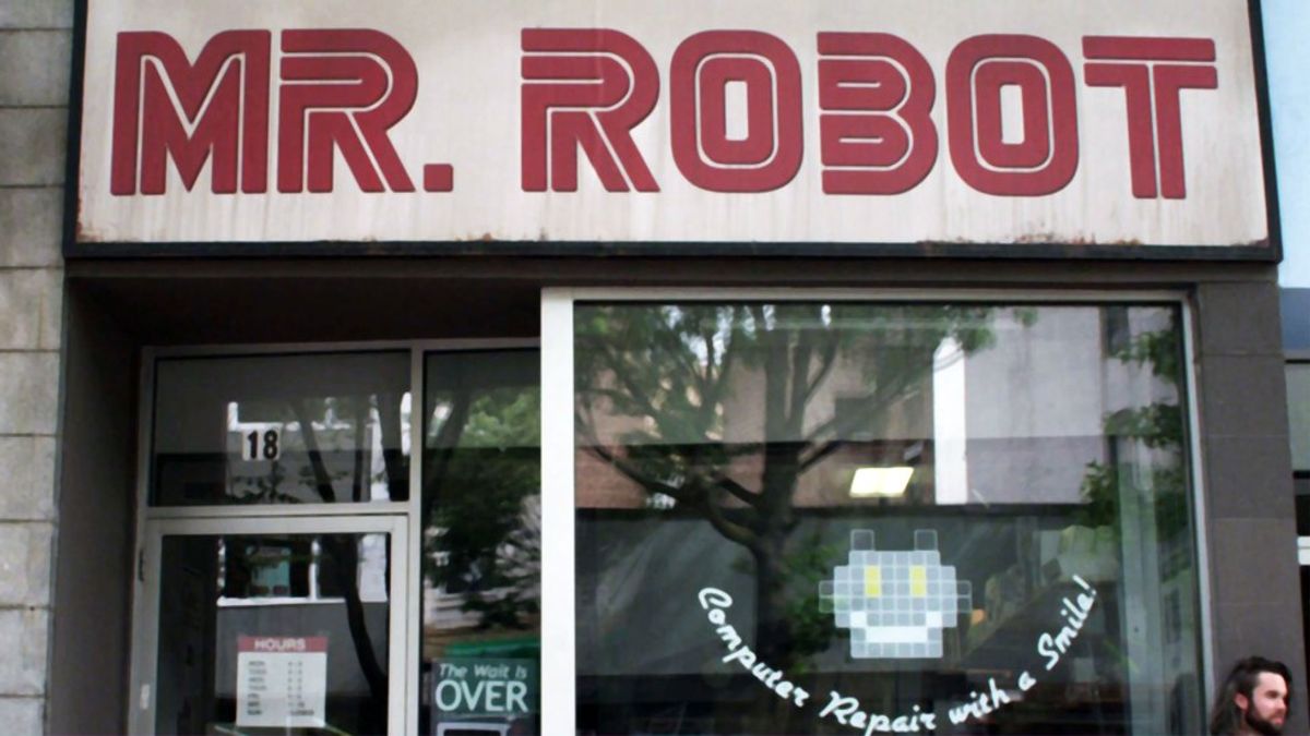 Mr. Robot Season Two Premiere