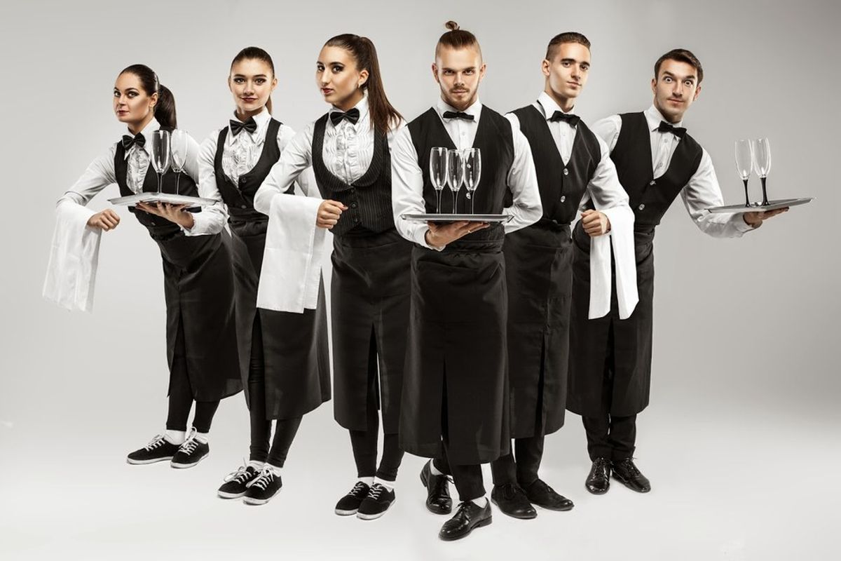 Being A Waiter: The Love-Hate Relationship