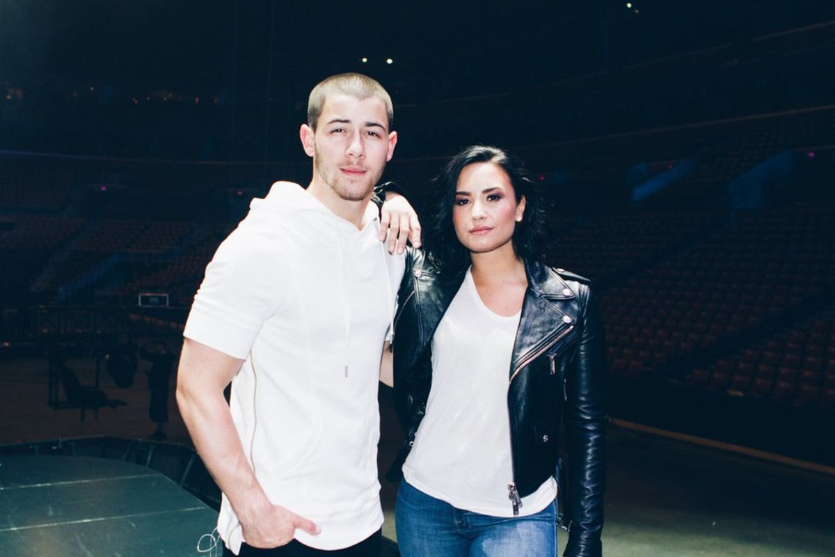 10 Dope Moments At Nick And Demi's Concert In Brooklyn