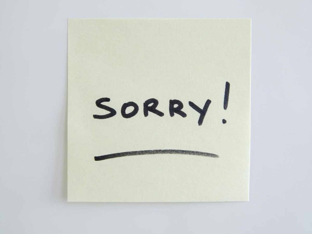 What It's Like To Live As An Over-Apologizer