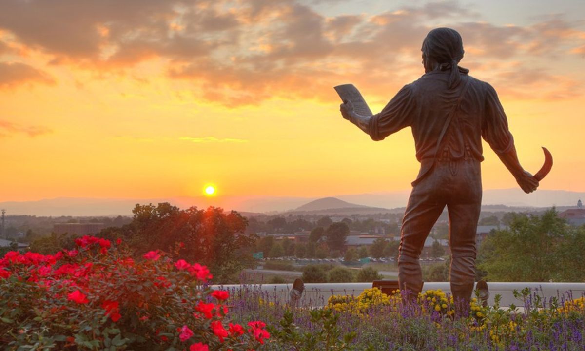 8 Reasons Why You Should Look Forward To Coming Home To JMU