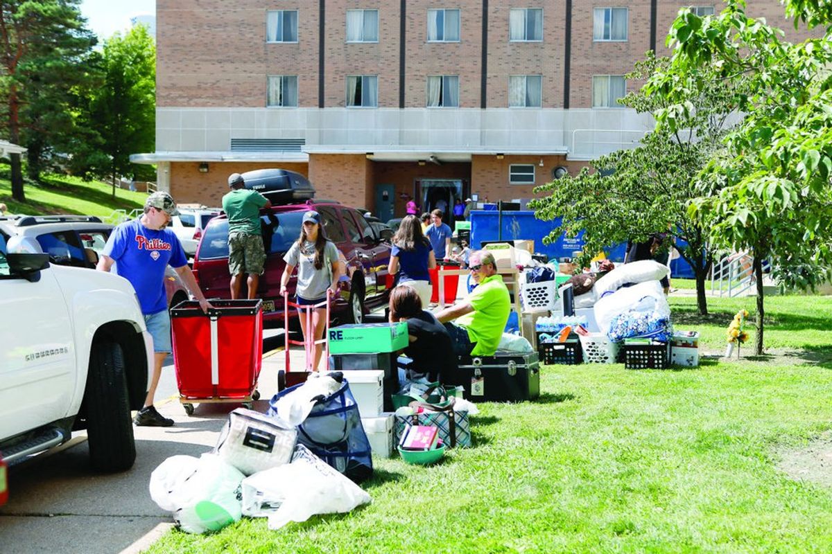 10 Tips On Surviving Move-In Weekend