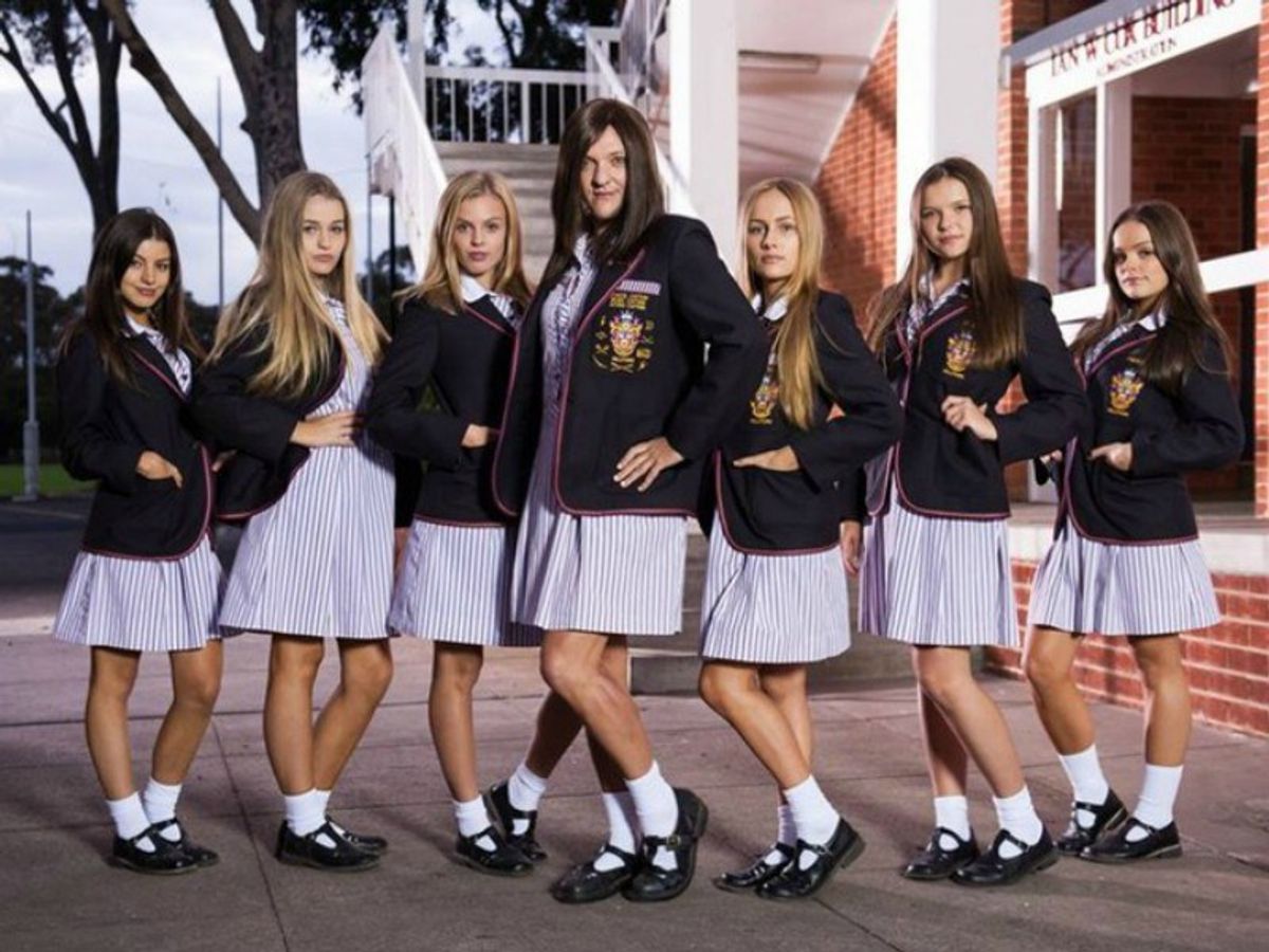 10 Things That Are Completely Normal If You Attended An All-Girl High School