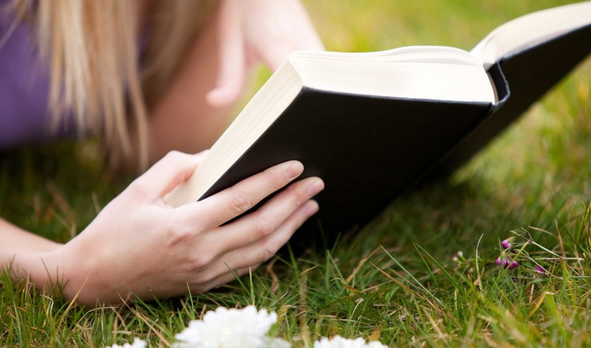 11 Struggles Every Reader Faces