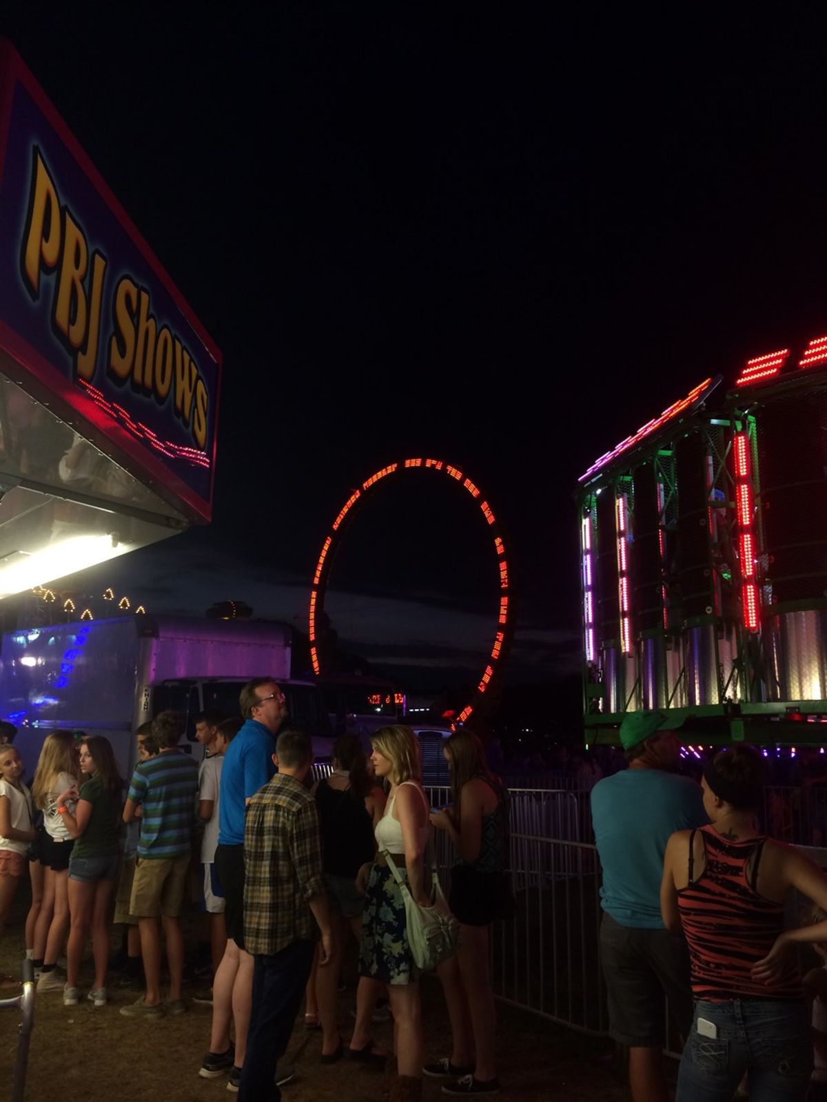 14 Things You've Experienced At Your Hometown Fair