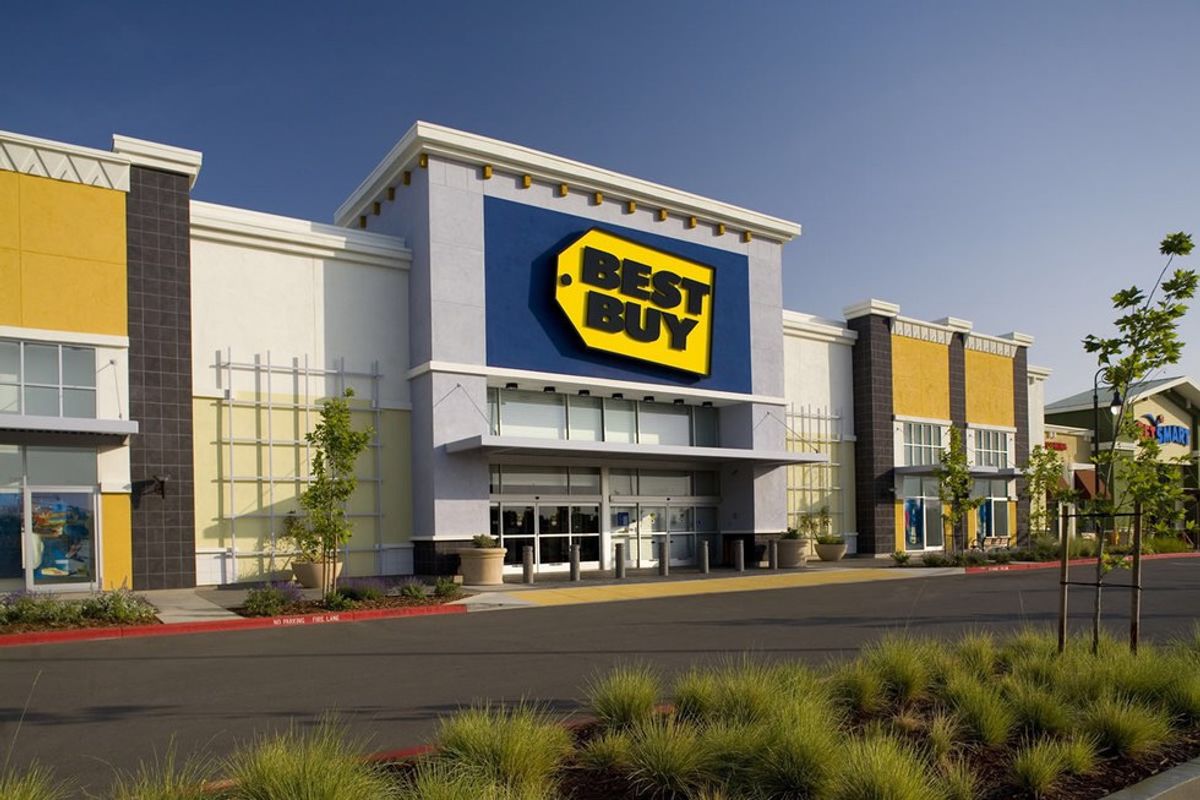 Why Working At Best Buy Is The Best And Worst Thing To Happen To Me
