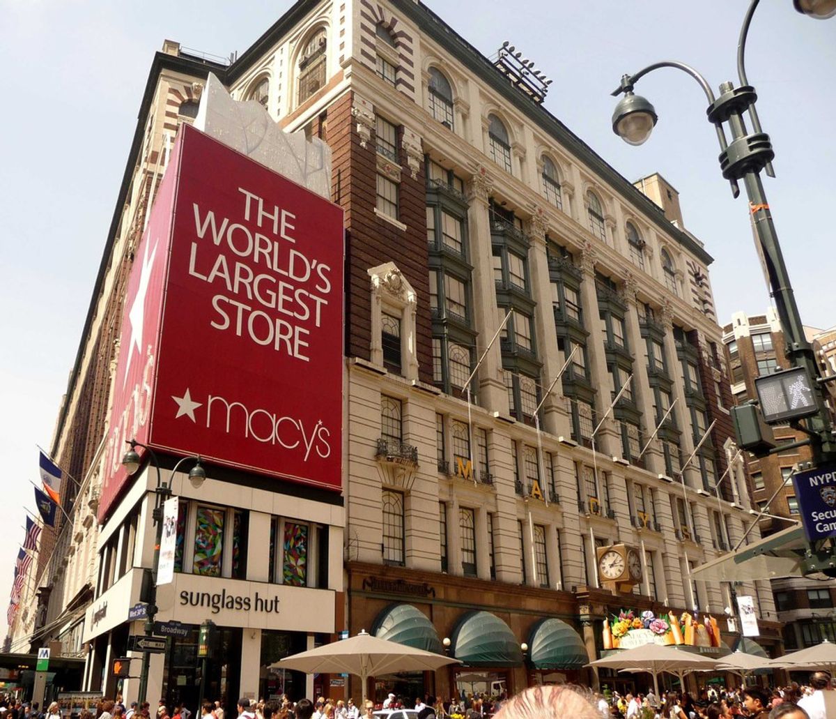 7 Shopping Tips From A Macy’s Employee