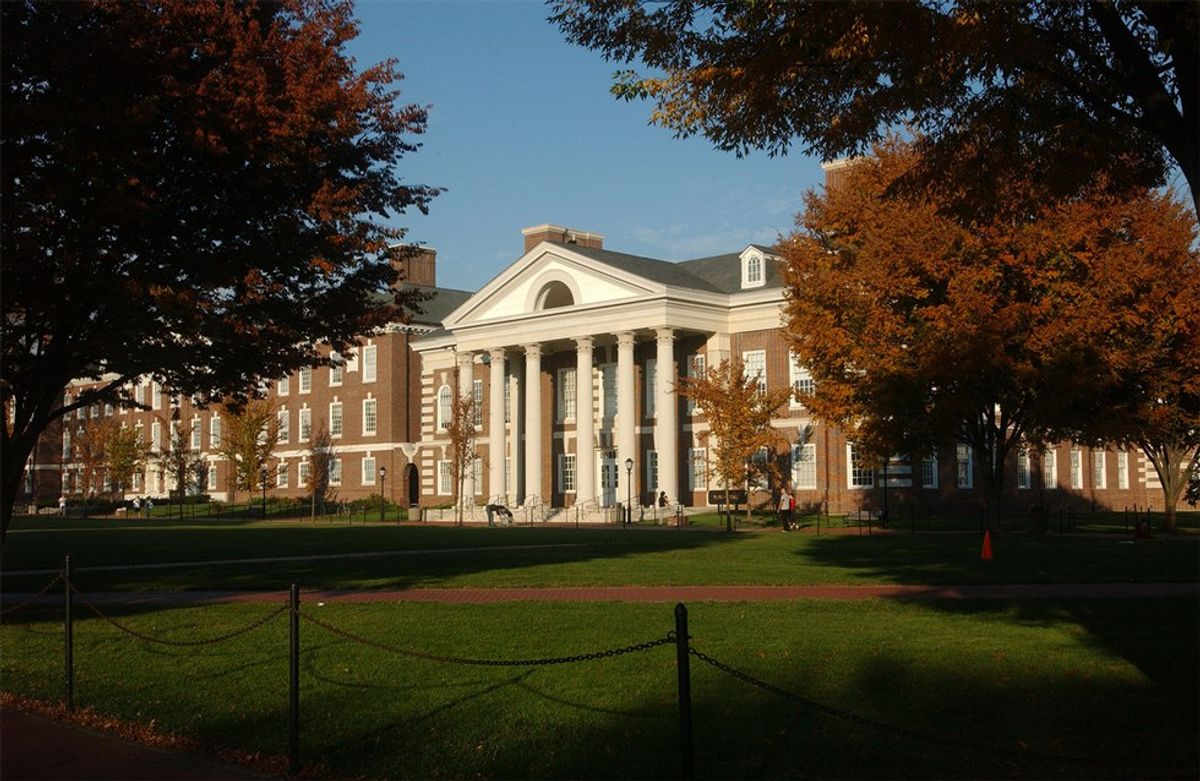 11 Perks Of Going To College Close To Home
