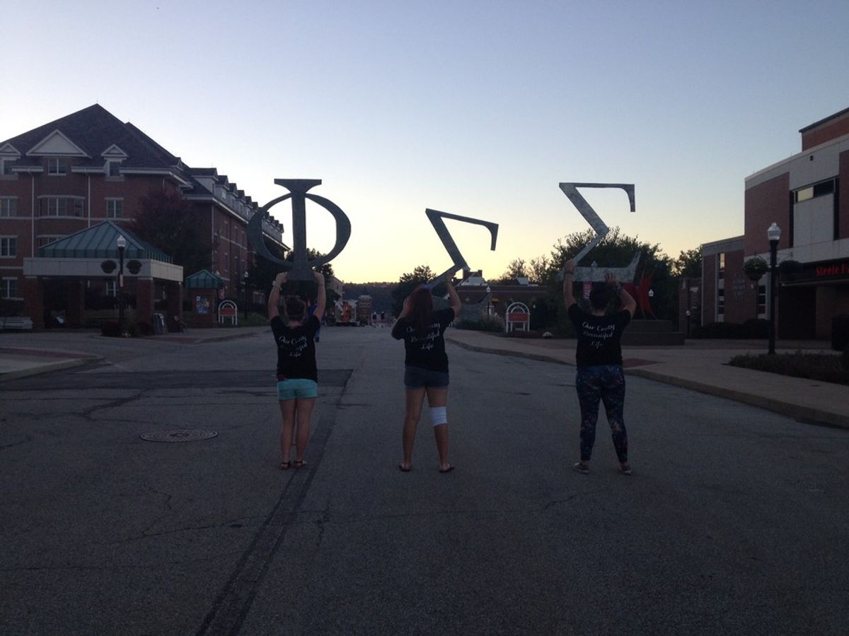 11 Thoughts Your Sorority Alum Are Having Right Now