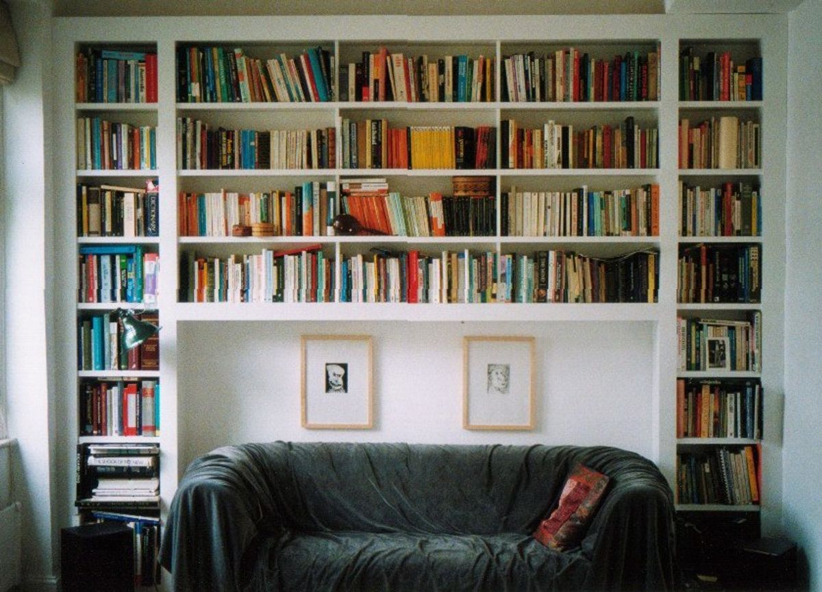 10 Books That Every Woman Should Have On Her Bookshelf