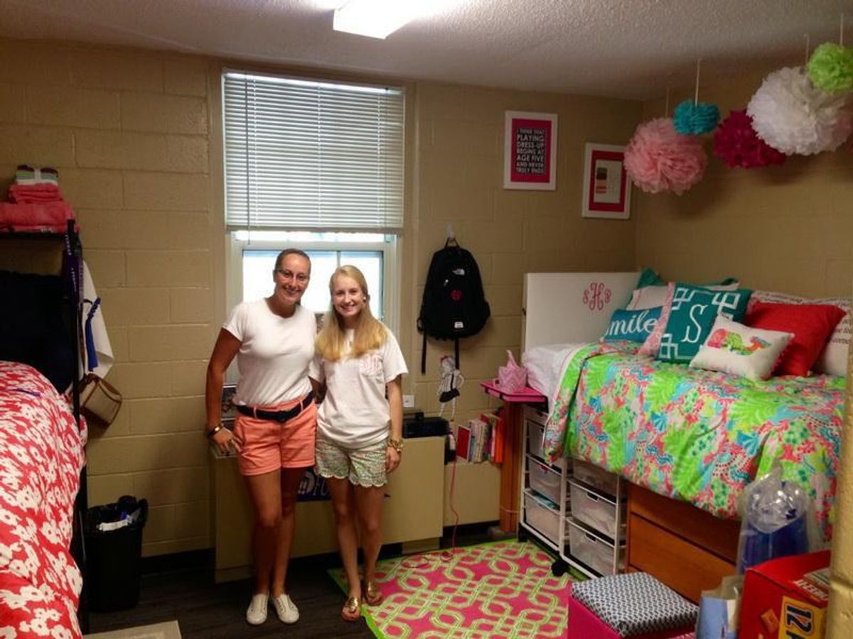 7 Dorm Room Ideas You Need To Steal