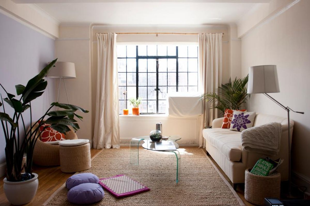 10 Decorating Hacks For Your Apartment