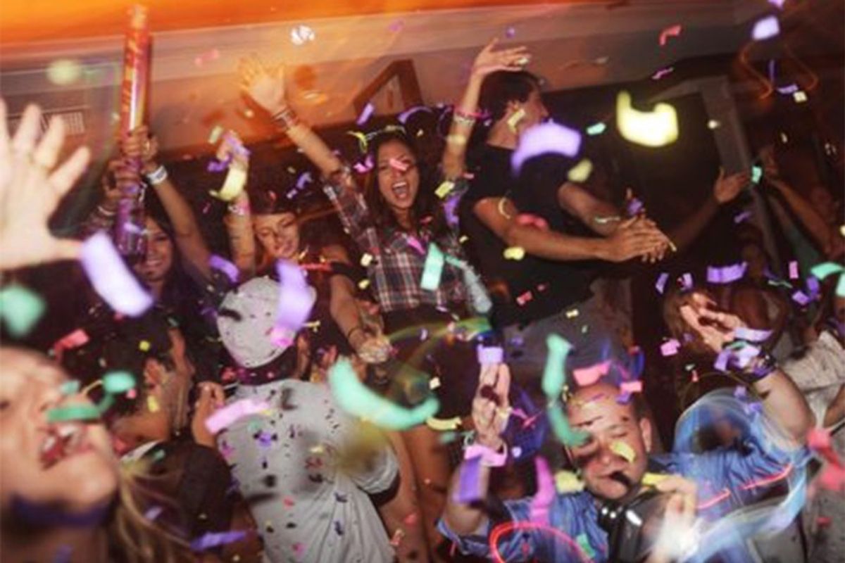 7 Tips To Survive Your First Weekend Going Out