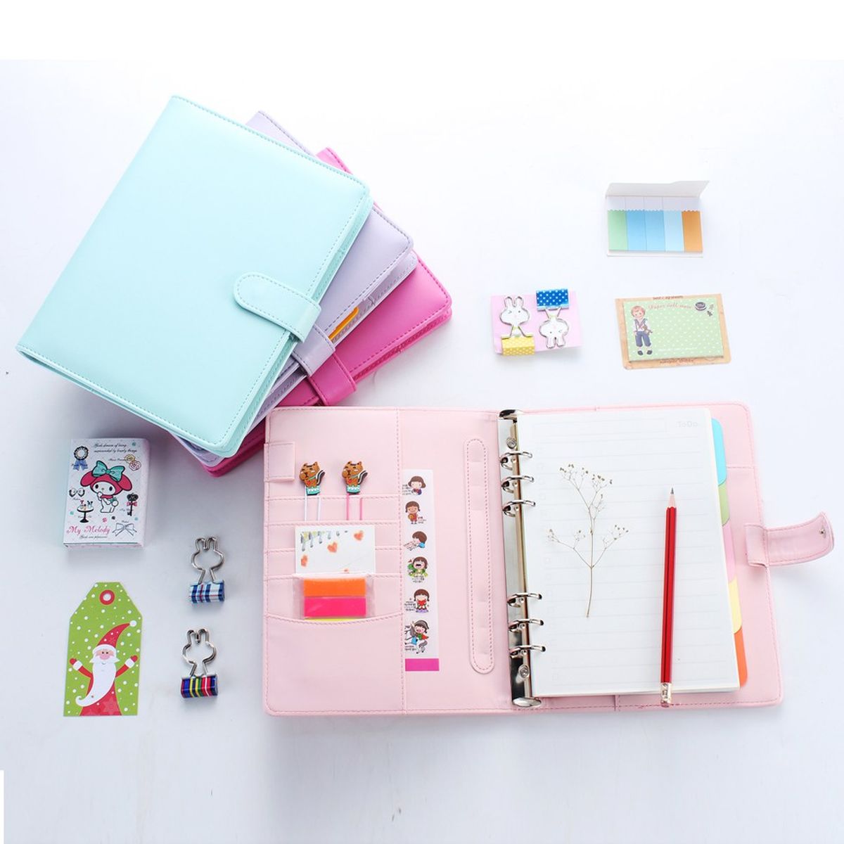 10 Things Anyone Slightly Obsessed With Stationery Knows