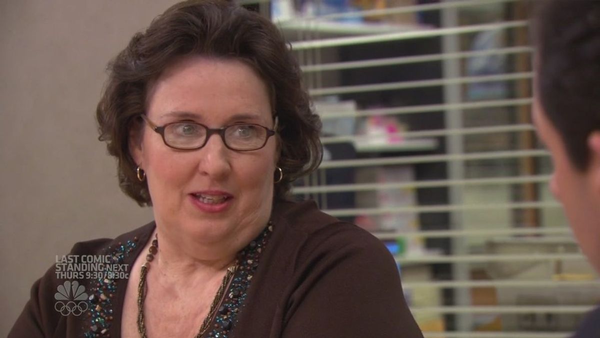 12 Signs You're The Phyllis of Your Friend Group