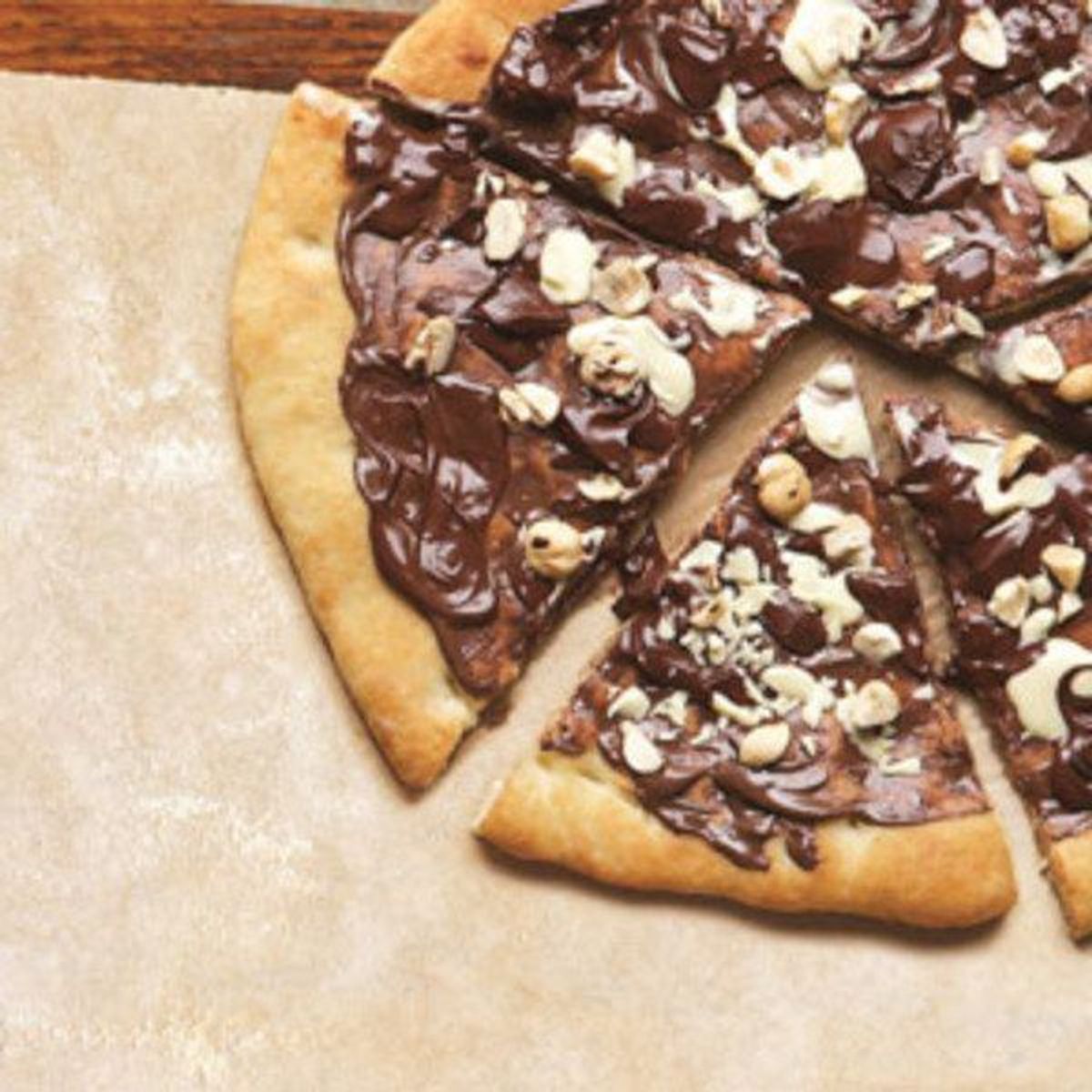 10 Scrumptious Dessert Pizzas That You Will Love
