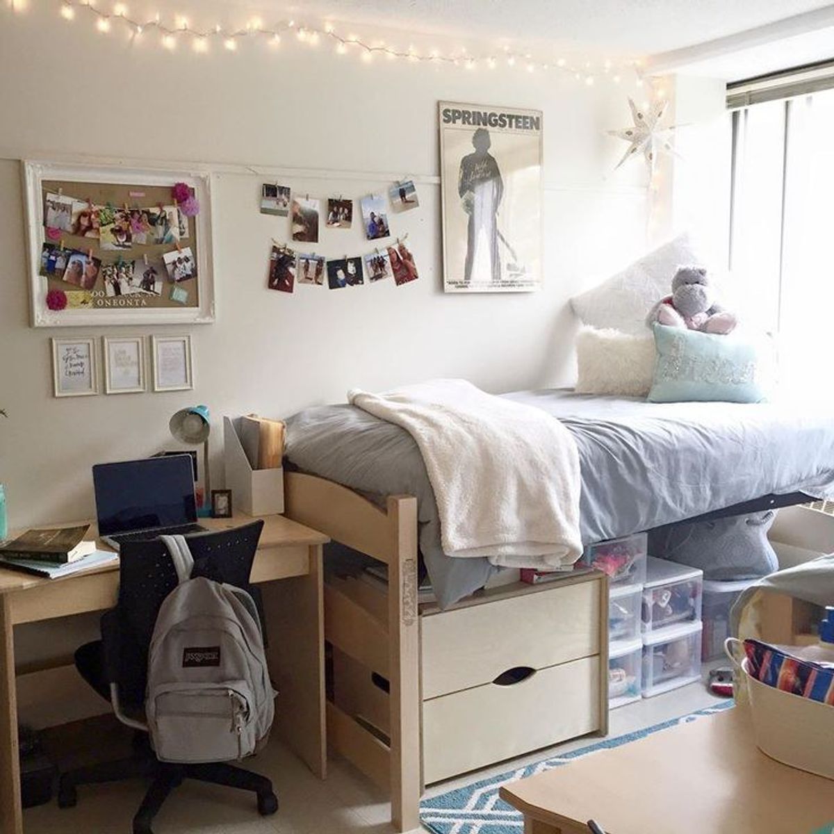 5 Ways To Help Make Your College Dorm Feel Like Home